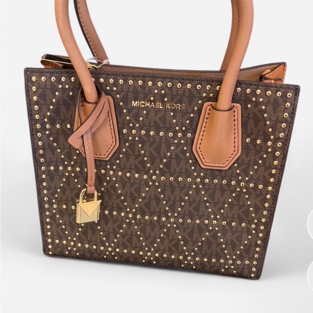 Michael Kors Mercer Studded Leather Shoulder Bag NWT. 6"W X 6.75"H X 2.5"D